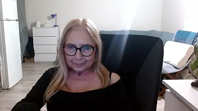 sofia xkiss online show from 03.16.25