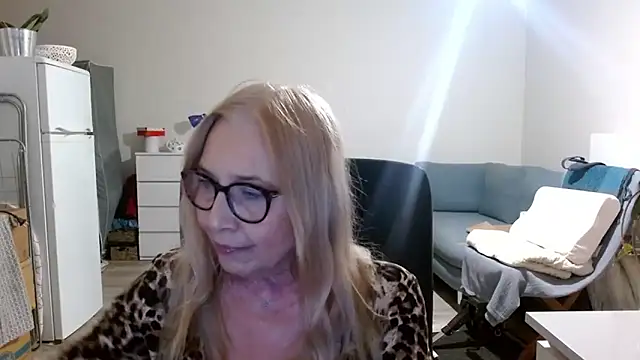 sofia xkiss online show from 03.17.25