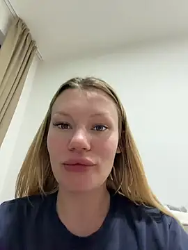 Snapshot of justmila chatting on 04.26.26 justmila online show from 04.26.26