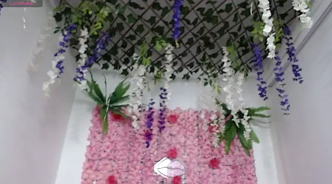 BLONDE SEXYHOT online show from 02.05.25