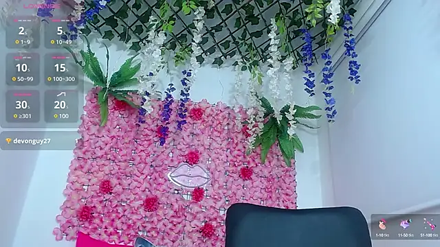 BLONDE SEXYHOT online show from 03.12.25