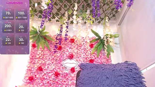 BLONDE SEXYHOT online show from 03.13.26