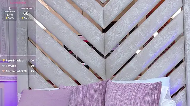 Kendall-Moll online show from 02.28.25