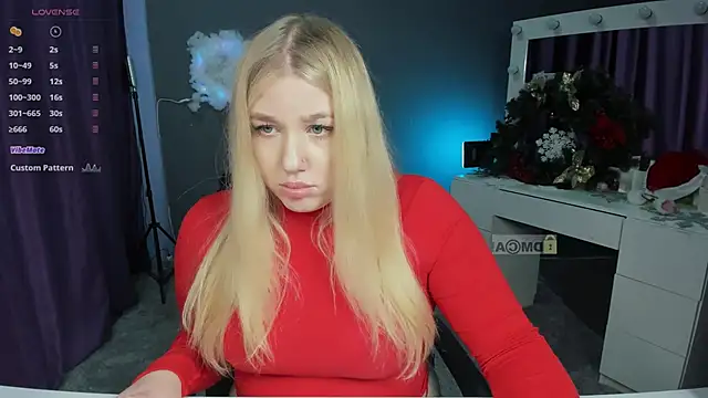 Snapshot of juli_kisss chatting on 01.09.25 juli kisss online show from 01.09.25