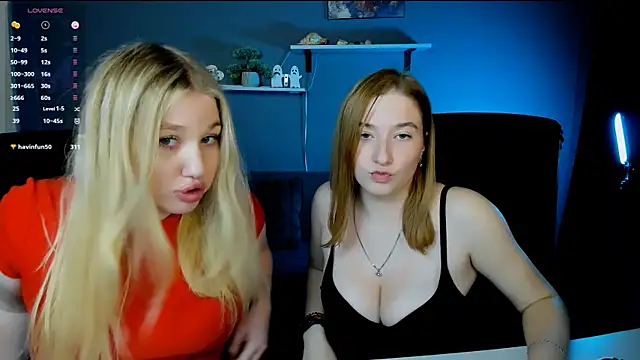 Snapshot of juli_kisss chatting on 01.14.25 juli kisss online show from 01.14.25