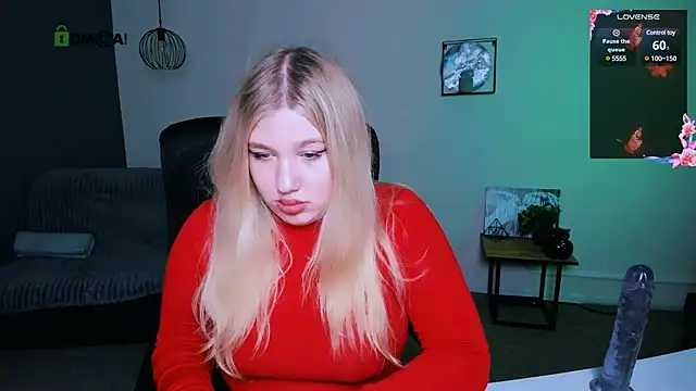 Snapshot of juli_kisss chatting on 01.21.25 juli kisss online show from 01.21.25