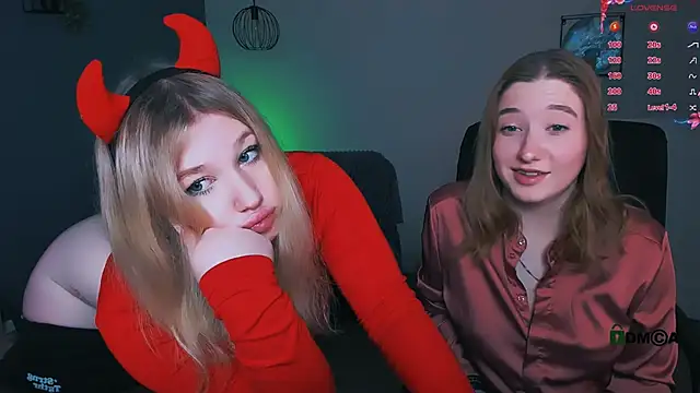 Snapshot of juli_kisss chatting on 02.01.25 juli kisss online show from 02.01.25