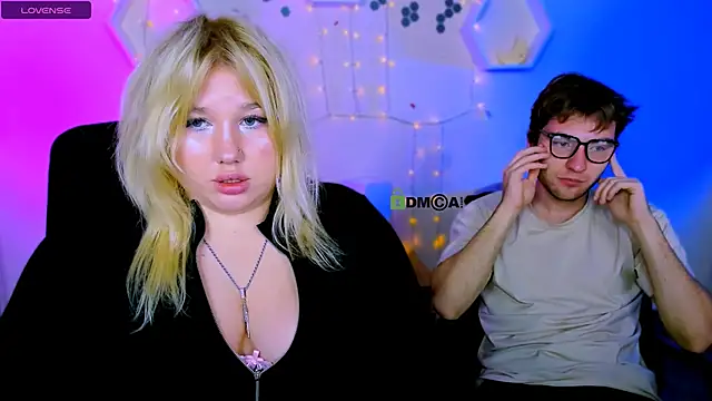 Snapshot of juli_kisss chatting on 11.07.25 juli kisss online show from 11.07.25