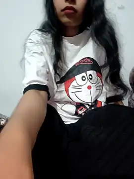 Snapshot of catreena chatting on 01.29.25 catreena online show from 01.29.25