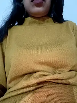 Snapshot of catreena chatting on 02.12.25 catreena online show from 02.12.25