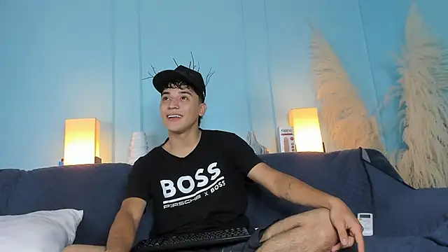 Snapshot of Austin_Cardieff chatting on 03.12.25 Austin Cardieff online show from 03.12.25