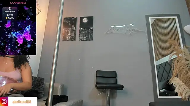 abril ricci online show from 02.01.25