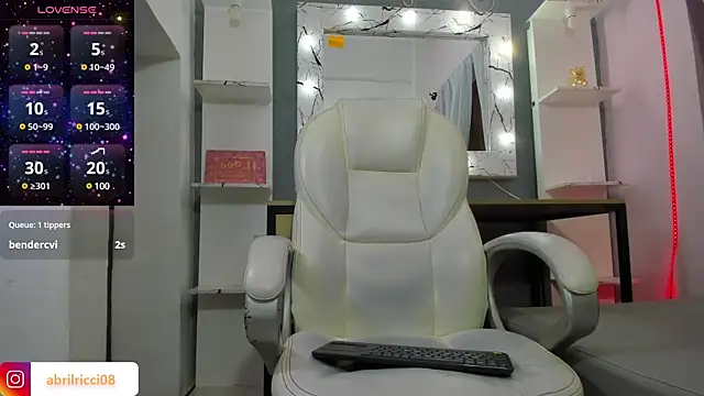 abril ricci online show from 02.06.25