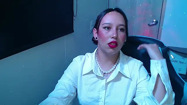 Snapshot of Skarlet_Adams28 chatting on 03.18.26 Skarlet Adams28 online show from 03.18.26