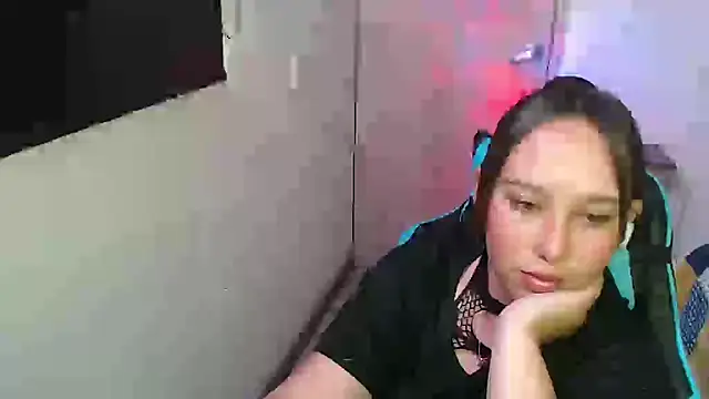 Snapshot of Skarlet_Adams28 chatting on 03.19.26 Skarlet Adams28 online show from 03.19.26