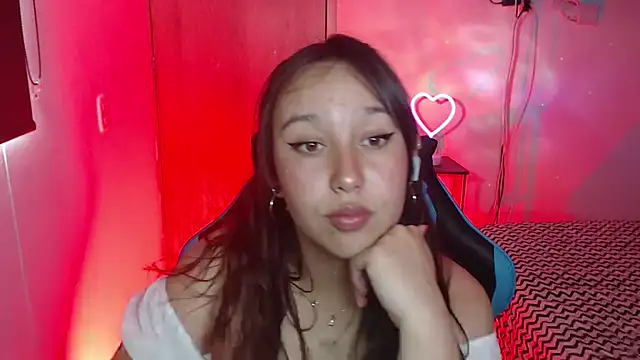 Snapshot of Skarlet_Adams28 chatting on 03.26.26 Skarlet Adams28 online show from 03.26.26