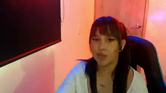 Snapshot of Skarlet_Adams28 chatting on 06.02.26 Skarlet Adams28 online show from 06.02.26