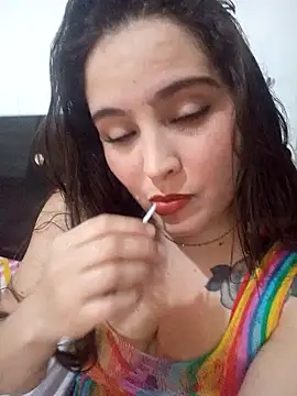 Snapshot of Soffia-Lyn chatting on 12.14.24 Soffia-Lyn online show from 12.14.24