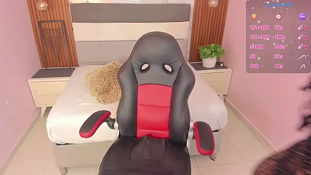 ALICESTARKK online show from 09.26.25