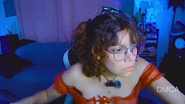 Snapshot of Drea_Foox chatting on 05.01.26 Drea Foox online show from 05.01.26
