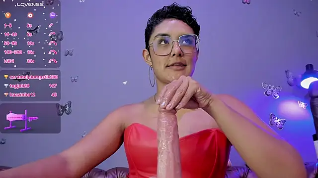 Kaira mosse online show from 02.04.25