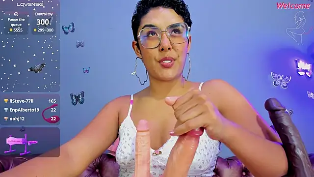 Kaira mosse online show from 03.11.25