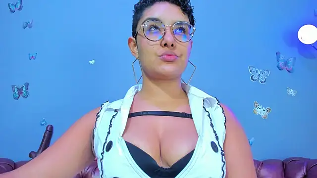 Kaira mosse online show from 01.14.26