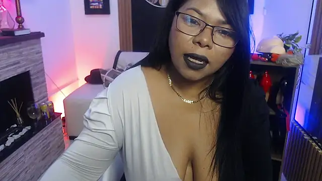 Keilathompson online show from 04.10.26