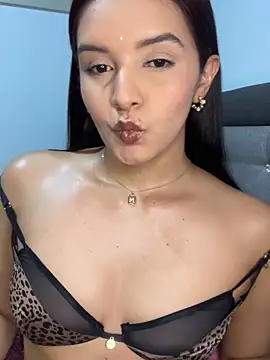 Snapshot of Melanyprada chatting on 05.10.26 Melanyprada online show from 05.10.26