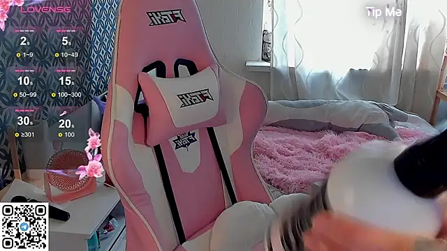 b1gBlushkk online show from 09.10.25