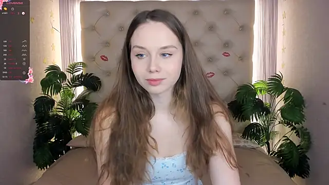 Julie Rhodes online show from 03.01.25