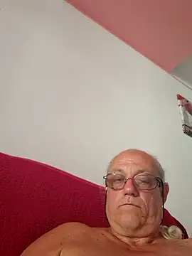 Snapshot of gianbragallini chatting on 08.03.26 gianbragallini online show from 08.03.26