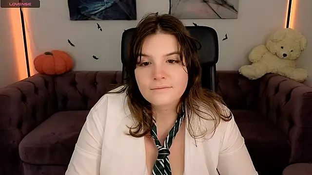 Ruyjin Choi online show from 10.28.25