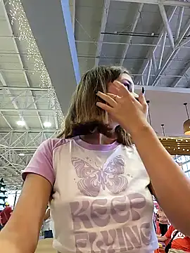 Snapshot of Alicia_barbie chatting on 12.28.24 Alicia barbie online show from 12.28.24