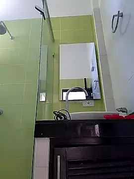 Snapshot of Alicia_barbie chatting on 01.22.25 Alicia barbie online show from 01.22.25