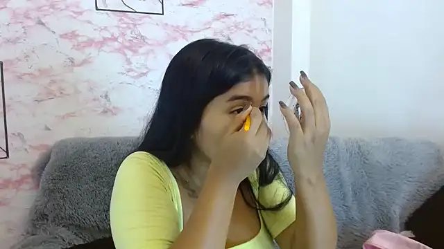 anahi  s online show from 11.04.25