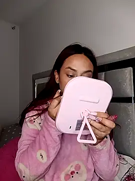 Emiily Bills online show from 04.29.26