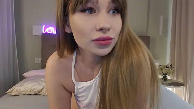 NoraLosttT online show from 02.08.25