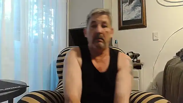 ChunkyMonkey007 online show from 01.24.25