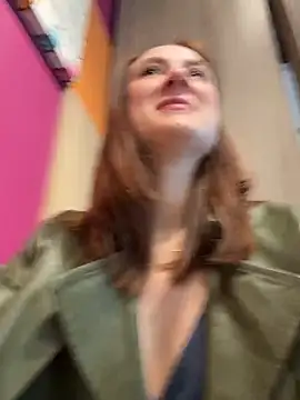 Dina Tease online show from 04.18.26