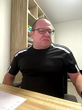 coupleLatinaLovers online show from 01.06.26