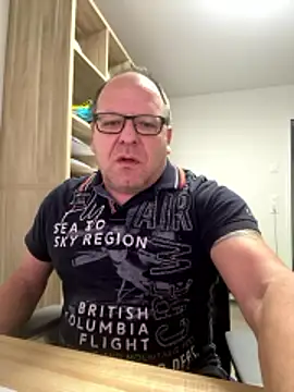 coupleLatinaLovers online show from 01.09.26