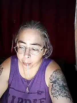 Snapshot of GraceHenderson chatting on 12.14.24 GraceHenderson online show from 12.14.24