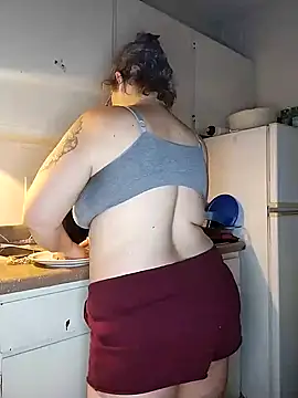 Snapshot of GraceHenderson chatting on 12.15.24 GraceHenderson online show from 12.15.24