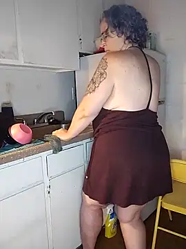 Snapshot of GraceHenderson chatting on 12.20.24 GraceHenderson online show from 12.20.24