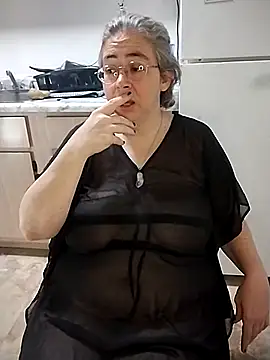 Snapshot of GraceHenderson chatting on 03.03.25 GraceHenderson online show from 03.03.25