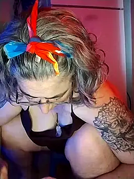 Snapshot of GraceHenderson chatting on 03.07.25 GraceHenderson online show from 03.07.25