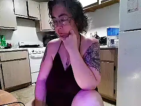 Snapshot of GraceHenderson chatting on 03.17.25 GraceHenderson online show from 03.17.25