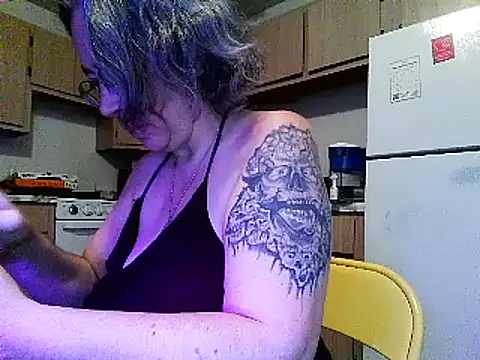 Snapshot of GraceHenderson chatting on 03.17.25 GraceHenderson online show from 03.17.25