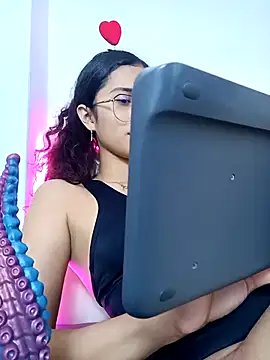 KaitlynLoveCam online show from 02.06.25